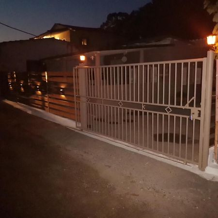 Serenity House Spiatza Katarrakhion 外观 照片