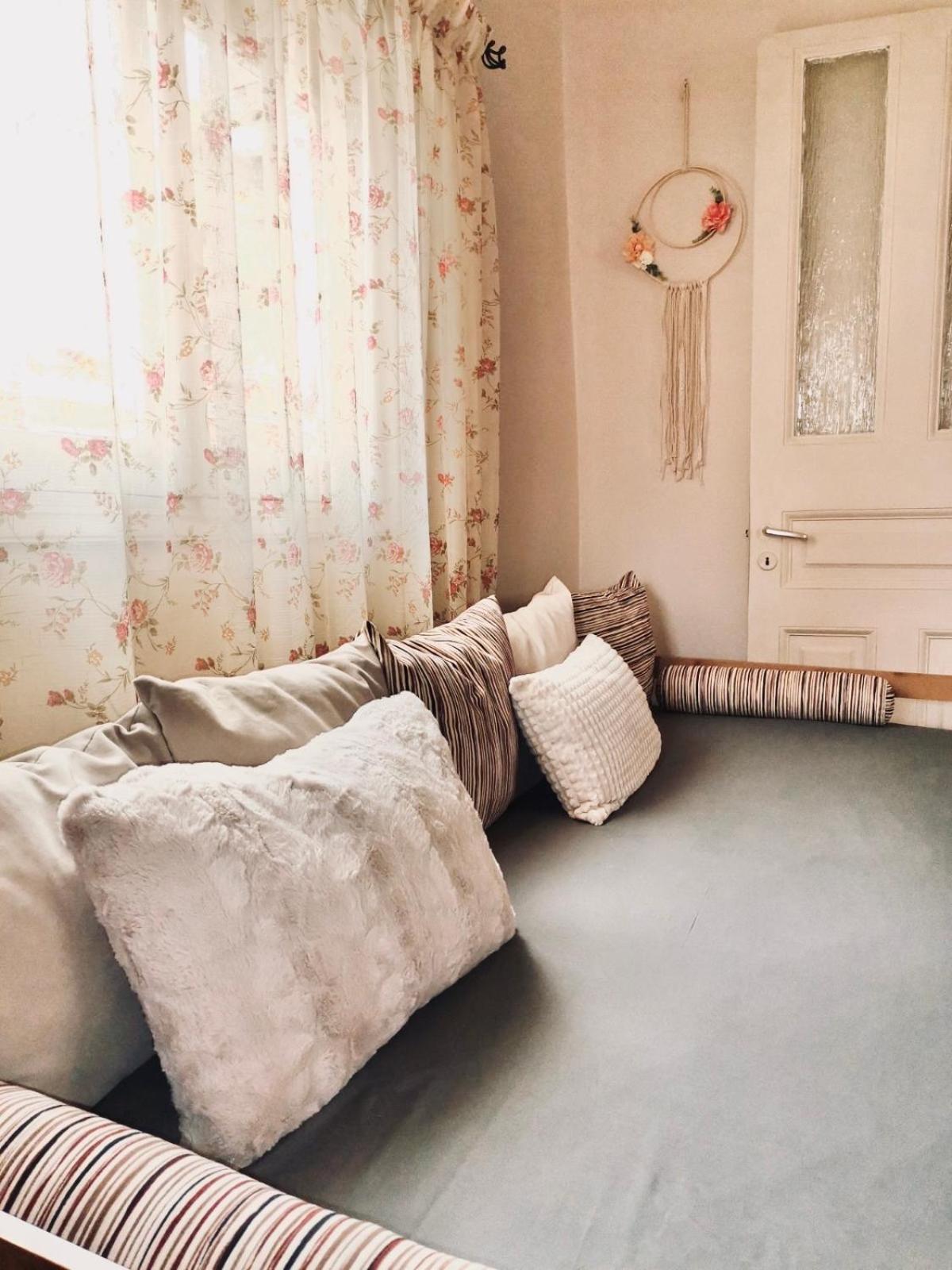 Serenity House Spiatza Katarrakhion 外观 照片